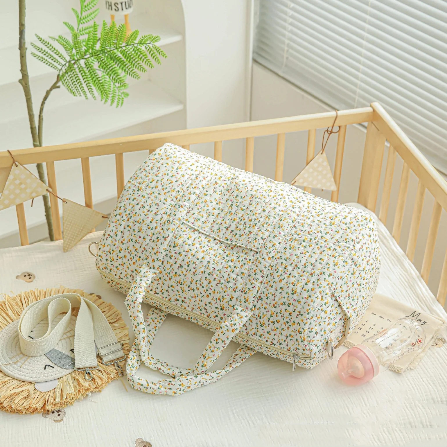 Large Capacity Mommy Bag Travel Tote Bag for Women Baby Diaper Bag Floral Print Multifunctional Crossbody Bag - Image 3
