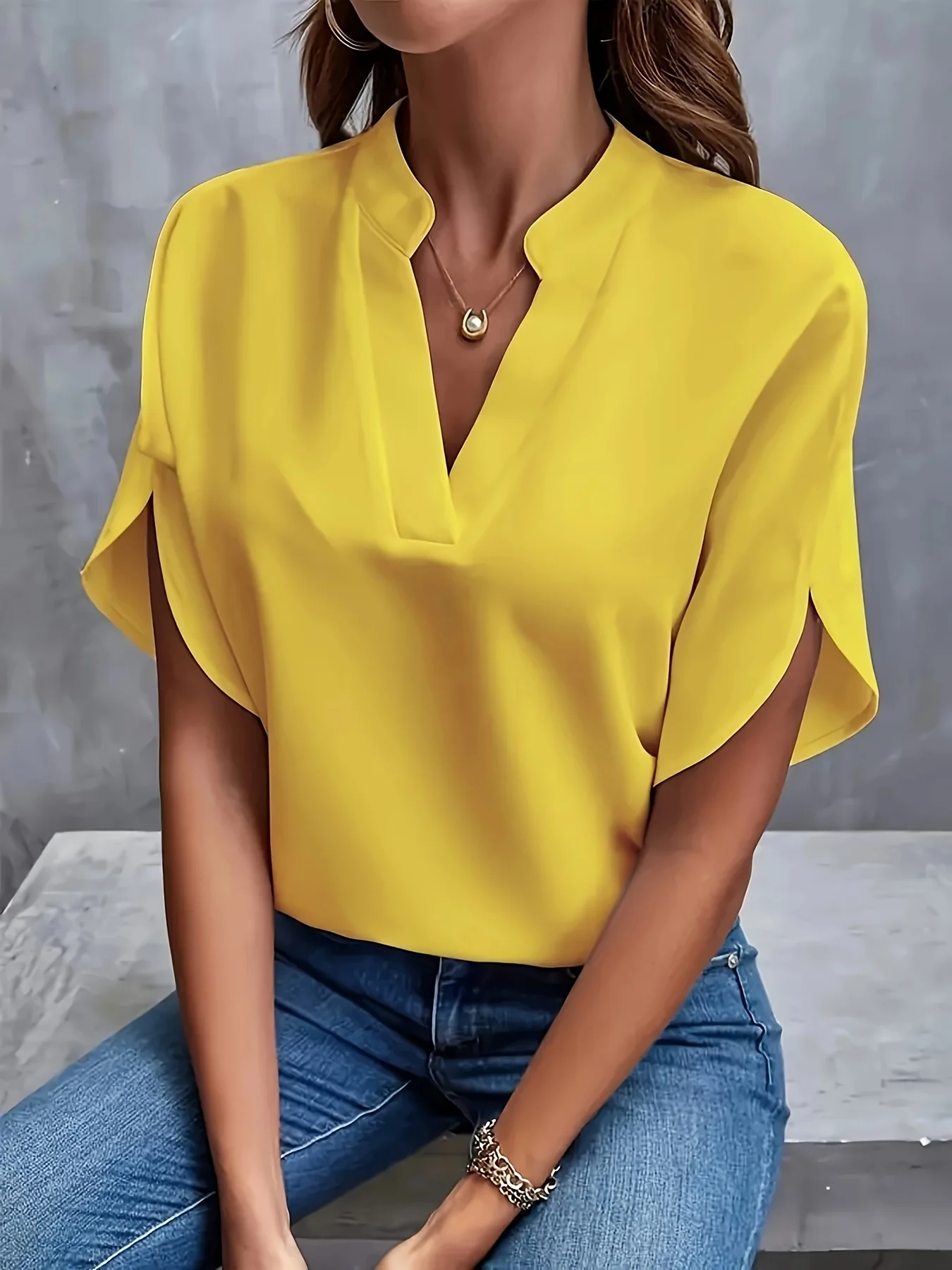 Plus Size 2024 Summer Short Sleeve Loose Blouse Femme Casual Ladies V Neck White Top Women Elegant Simple Ladies Shirts Blouse - Image 4